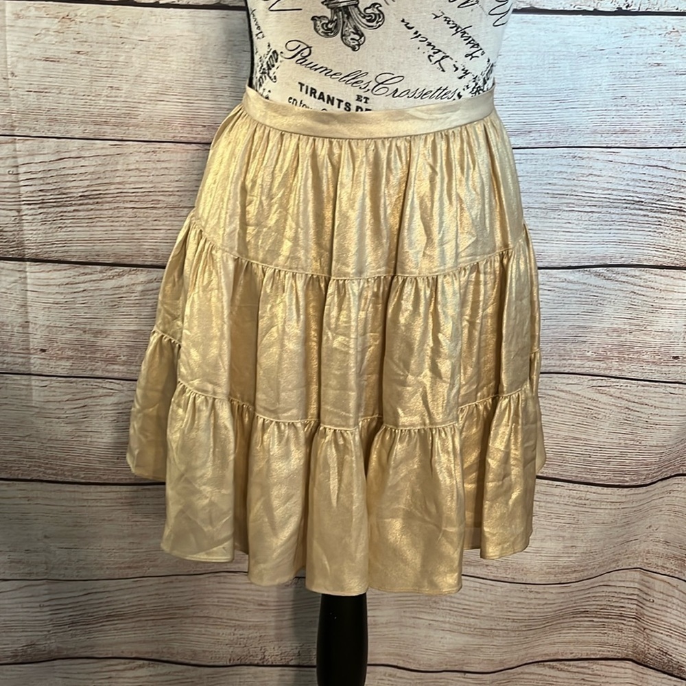 Joseph “Petra” Tiered Skirt 100% Silk Size 40 Medium Lined Gold Metallic
